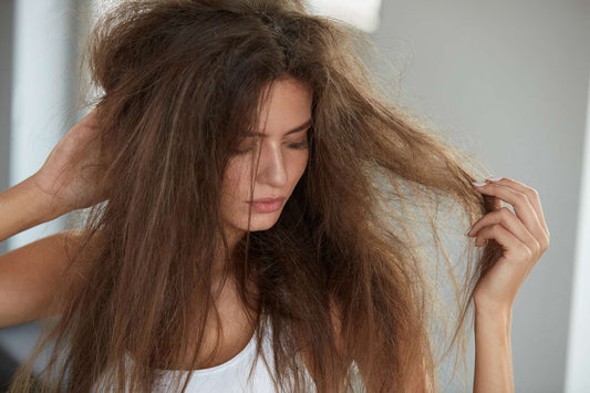 A importância da nutrição para melhora de queda de cabelo